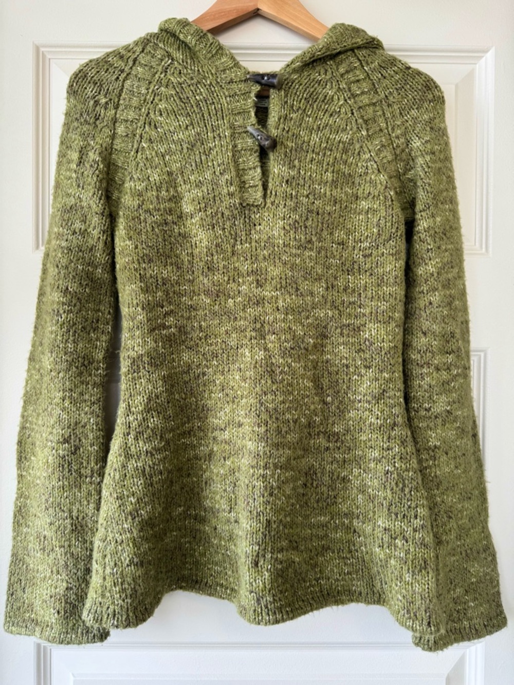 Vintage Royal Robbins Green Hooded Pullover. Like New! Angora Goat Hair.